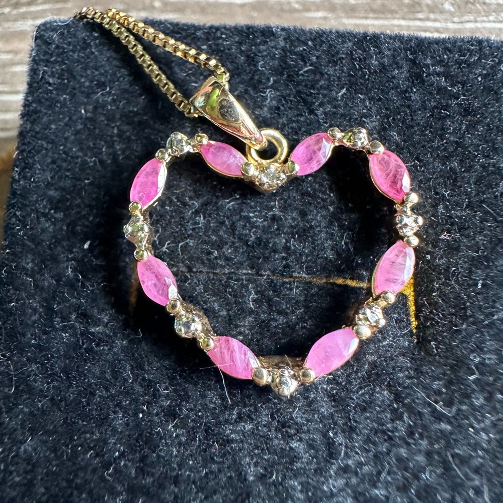 Pink Natural Ruby and 925 Gold Heart Pendant Necklace